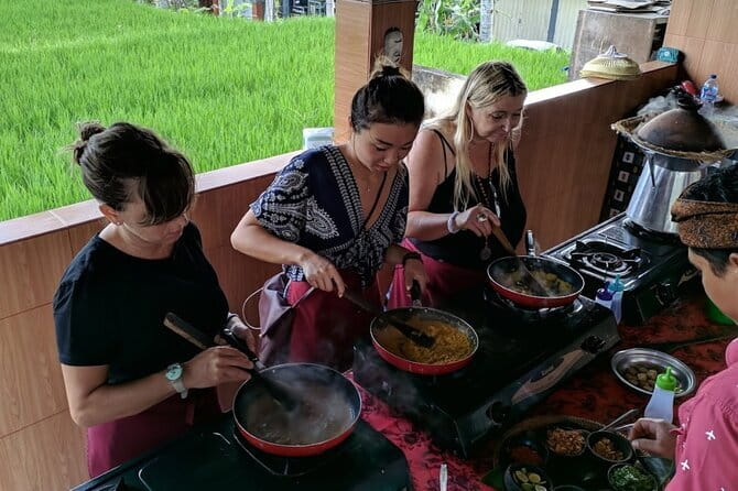 Ubud Cooking Class with Optional Market Visit Pickup Included - The Balinese Kitchen Part: Cooking Step-by-Step Without Getting Lost