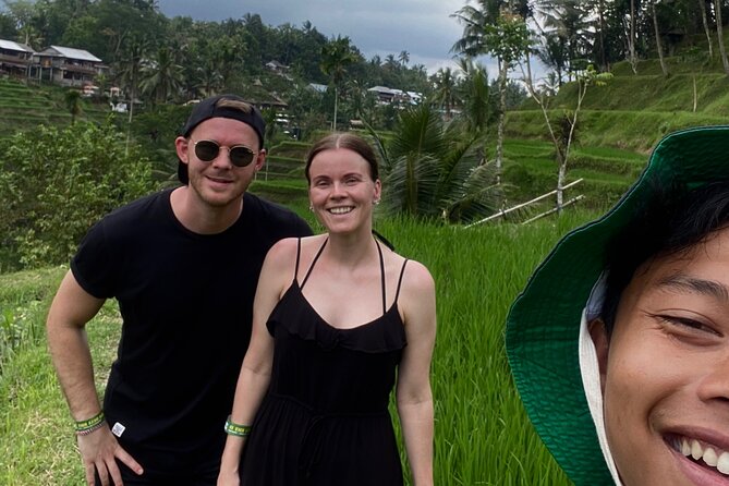 Ubud Day Tour - Private Ubud Tour Guide - Best Of Ubud Tour - Stop 5: Tegenungan Waterfall, Green Views Plus a Short Walk