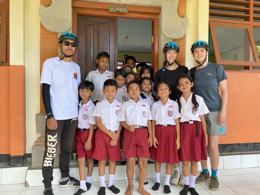 Ubud: Downhill Bike Tour Rice Fields, Volcano and Pool - The bike setup, pacing, and safety in real life