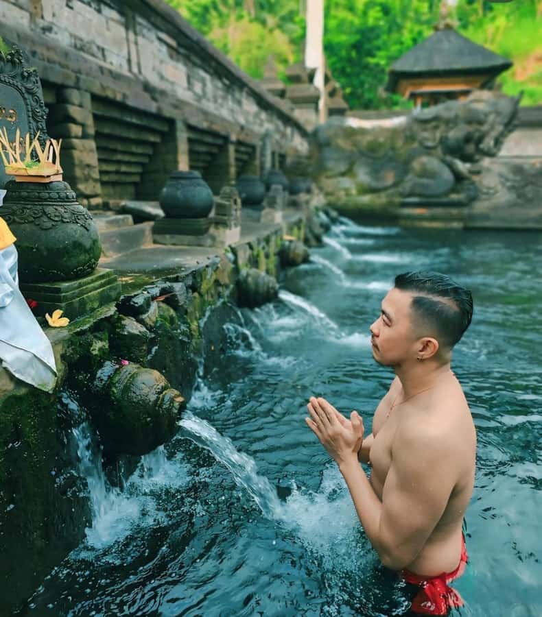 Ubud: Full-Day Rice Terrace, Monkey Forest & Waterfall - Tegalalang Rice Terrace Walk: Iconic Views, Real Steps
