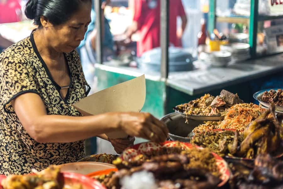 Ubud: Gianyar Night Market Food Tour with up to 17+ Tastings - Key highlights that make this tour worth your time