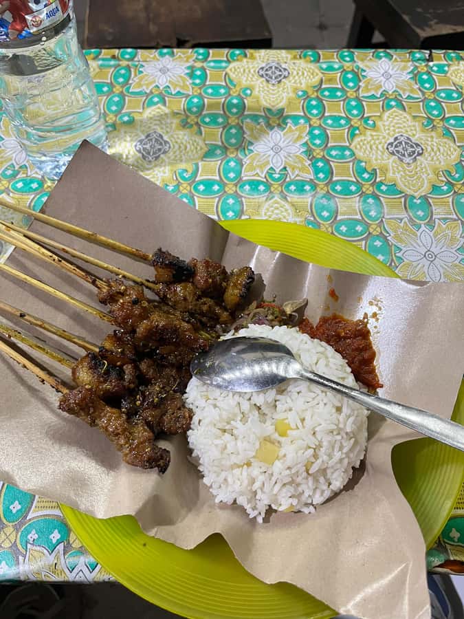 Ubud: Gianyar Night Market Food Tour with up to 17+ Tastings - Price value: why $32 can work if you love variety
