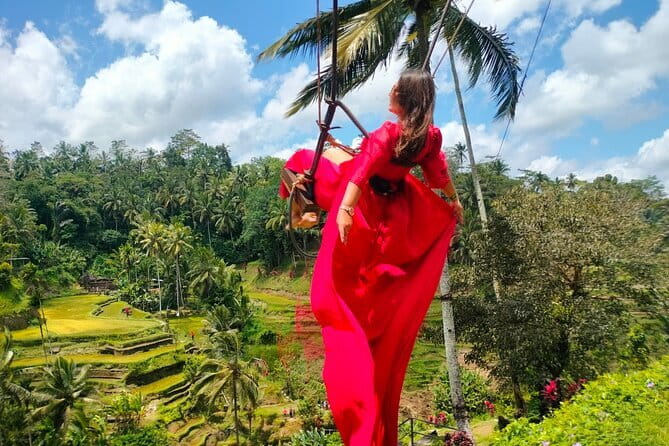 Ubud : Kintamani Downhill Cycling Tour with Lunch - Pura Desa Malet Gusti and the village school stop