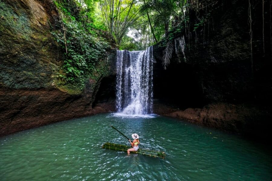 Ubud, Monkey forest, Riceterace Waterfall, Purification - Purification Temple: what you should expect beyond the photos