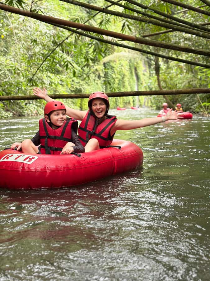 Ubud: Pakerisan Jungle River Tubing Adventure with Lunch - Finish line, welcome drink, showers, and the included lunch
