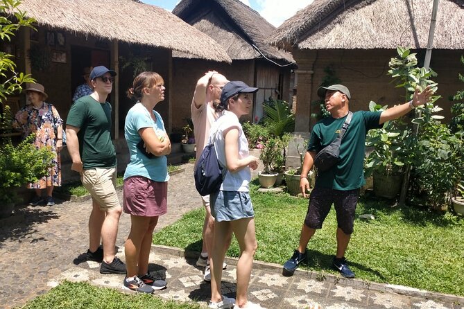 Ubud Private Tour - dAlas Warung for lunch: Bali food made with homegrown ingredients