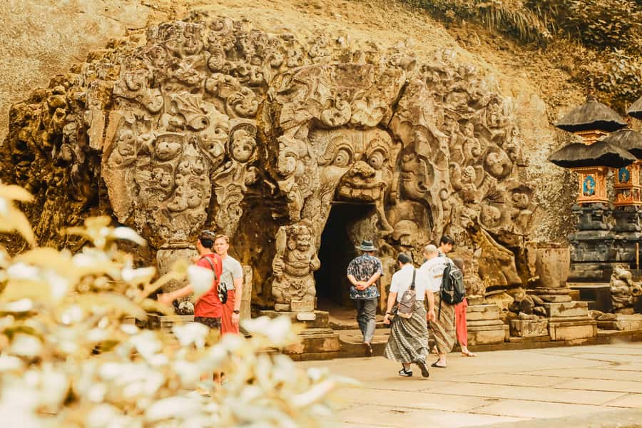 Ubud: Rice Terrace, Waterfall, & Elephant Cave - Kemenuh Woodcarvers: Craft Culture You Can Actually Watch