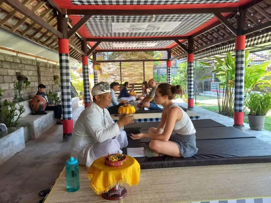 Ubud: Spiritual Cleansing, Palm Reading, & Trauma Healing - Spiritual Cleansing in Ubud: Holy Water, Incense, and Sacred Prayers