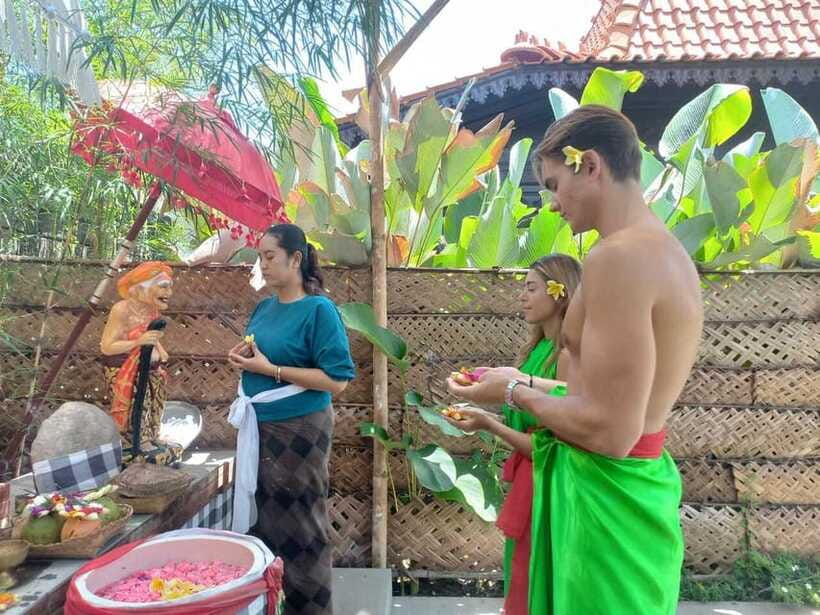 Ubud: Spiritual Cleansing, Palm Reading, & Trauma Healing - How Long It Takes in Real Life, Waiting, and Staying On Schedule