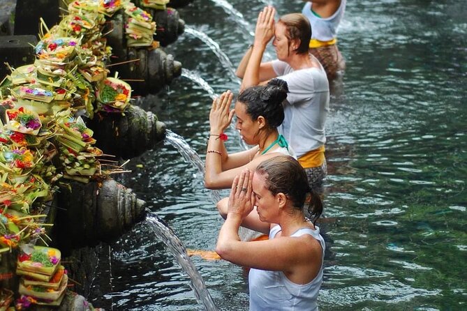 Ubud Tour - Balinese Healing By Shaman And Self Purification - The 8:00 AM Plan: Pickup, Sarung, And Getting Ready for Mengening Temple
