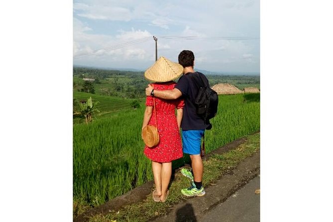 Ubud Tour Monkey Forest, Rice Terrace, Swing, Temple, Waterfall - Stop 1: Sacred Monkey Forest Sanctuary, temples inside a real macaque habitat