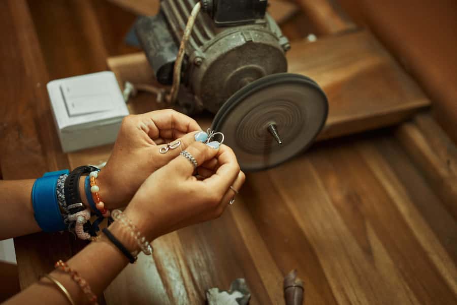 Ubud Town Center Silver Class - Silver Jewelry Making Class - The silver weight rule that can change your final price