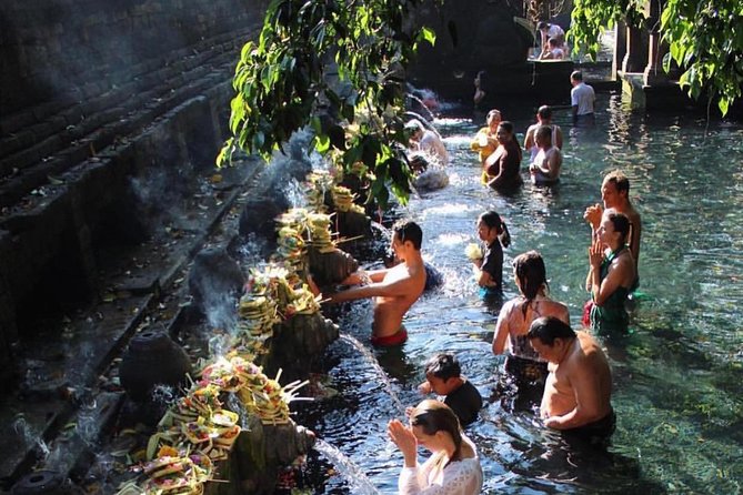 Ubud Trip, The Best of Ubud in a day - All Inclusive - Tirta Empul Temple: sacred water and why sarongs are part of the deal