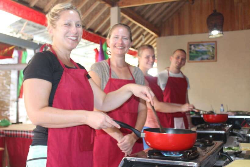 Ubud : Vegetarian & Vegan cooking class with market visit - 7:30am pickup at Ubud Palace area, plus what to bring