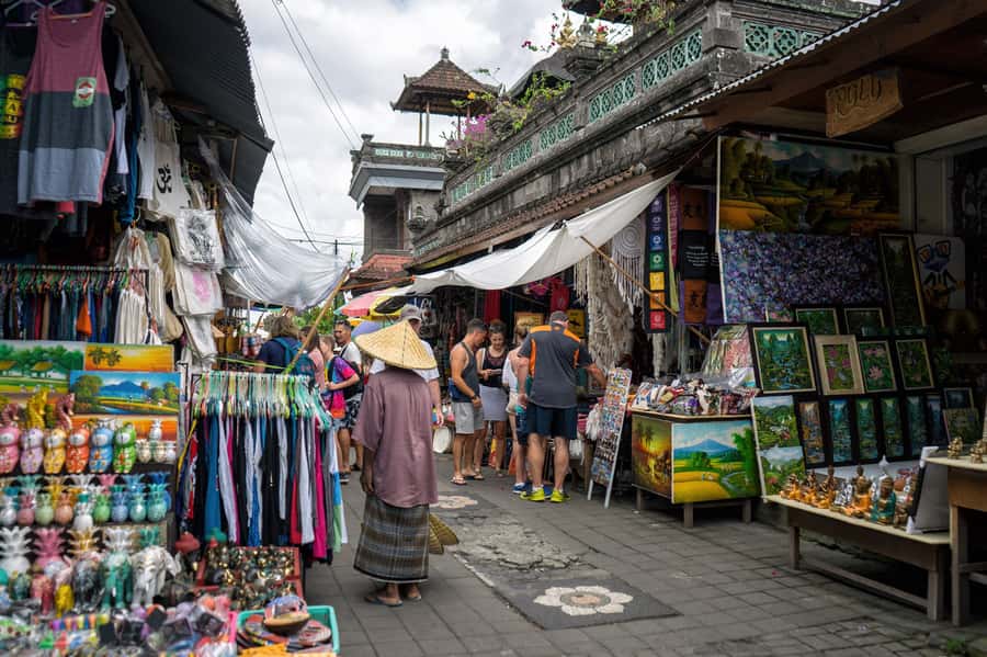 Ubud: Walking Tour with Campuhan Ridge & Monkey Forest - Coffee options and optional add-ons, including luwak tasting and massage