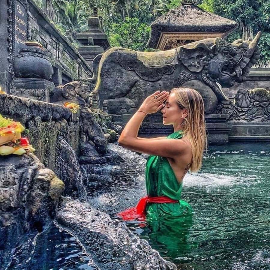 Ubud: Water Temple, Rice Terrace, Waterfall, Private Tour - Jungle swing time and photo/video support for your best shots