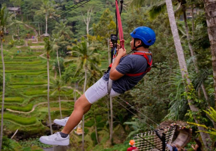 Ubud: Zip-line Adventure, River Rafting & Rice Terraces Tour - Who your guides might be, and why that matters for comfort