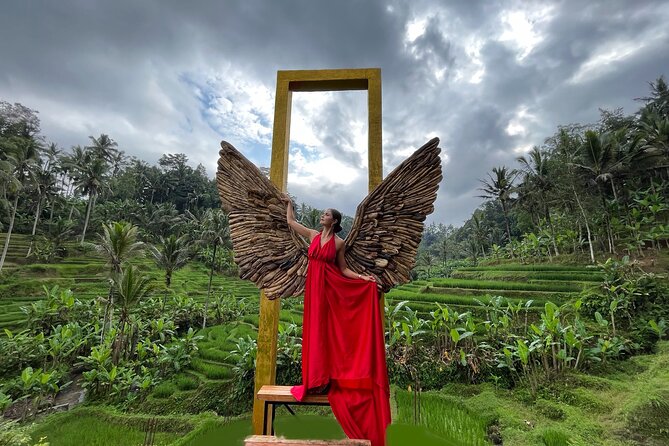Ubud: Zipline, Bali Swing, and Sky Bike in a Private Rice Terrace - How the rice fields cultural hike actually works on the ground