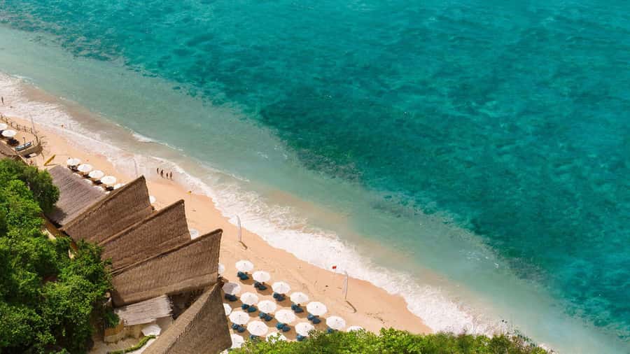 Uluwatu: Beach Club and Cliffside Private Bar Hopping Tour - A cliffside day in Uluwatu, built for changing moods