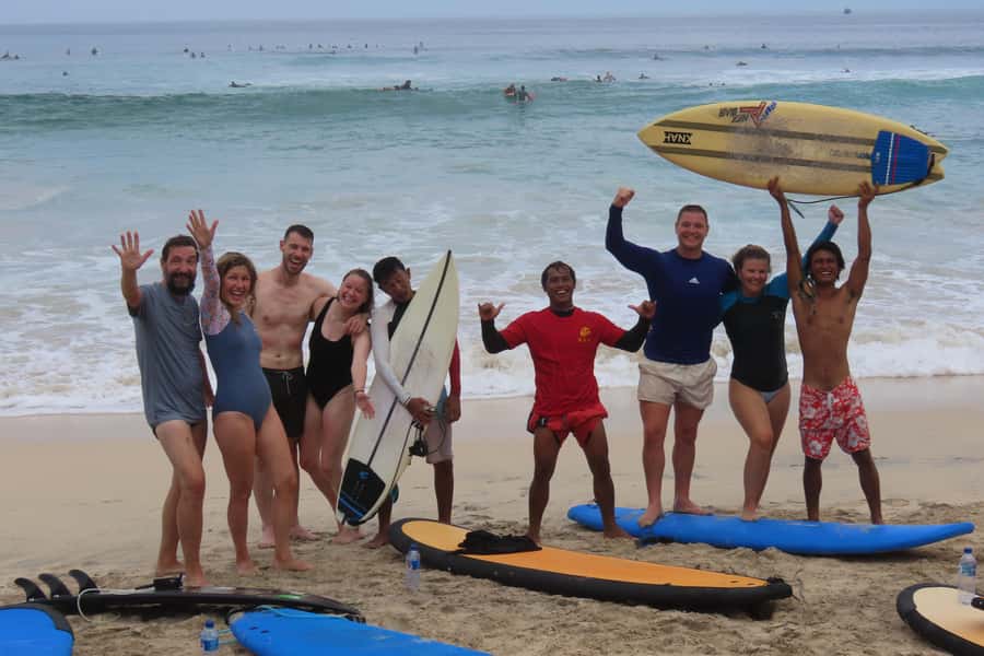 Uluwatu: Beginner & Intermediate Surf Lesson with Equipment - Trainer ratios that make a difference in real water