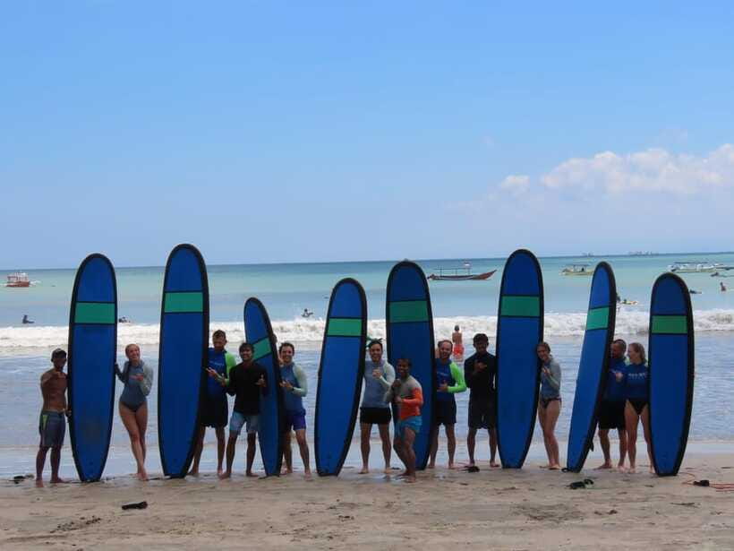 Uluwatu: Beginner & Intermediate Surf Lesson with Equipment - Locker time, shower time, and taking photos back with you