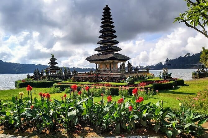 Uluwatu Kecak Tickets A Spectacular Show - Price and value, is $17.50 for Kecak tickets a good deal?