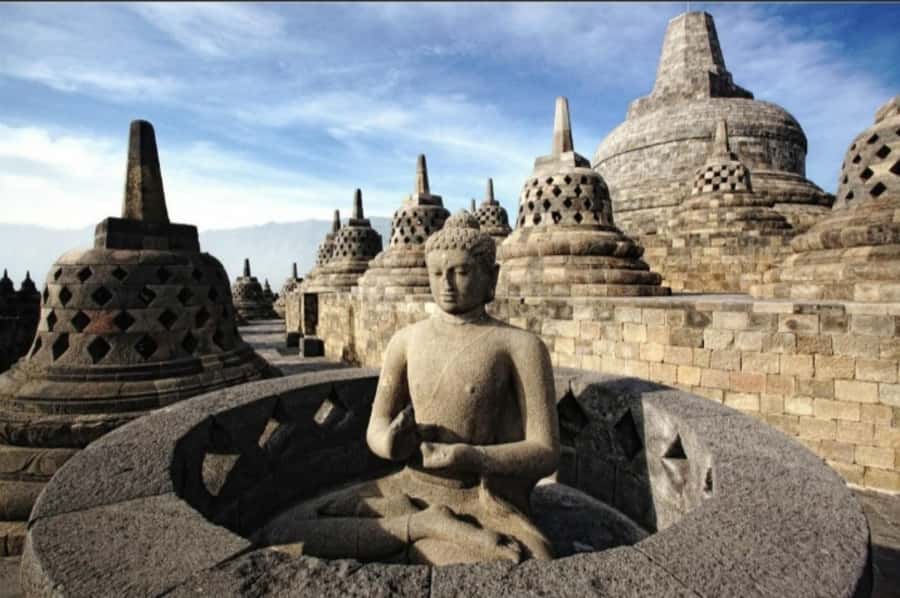 "Unveil the Secrets of Borobudur and Prambanan" - Should you book this Borobudur and Prambanan tour?