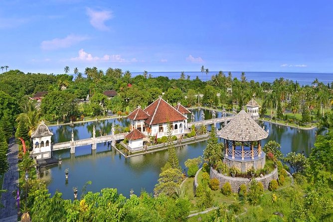 Wonderful Bali In 3 Days Private Tour - Day 3 South Bali: Melasti Beach, Padang Padang, Uluwatu Temple, and sunset Kecak
