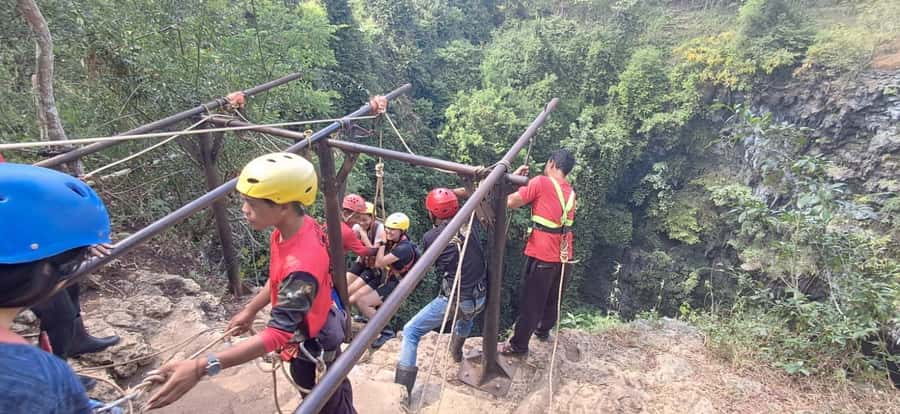 Yogayakarta : Jomblang Cave and Pindul Cave Tour - What to expect with timing and the 8-hour day