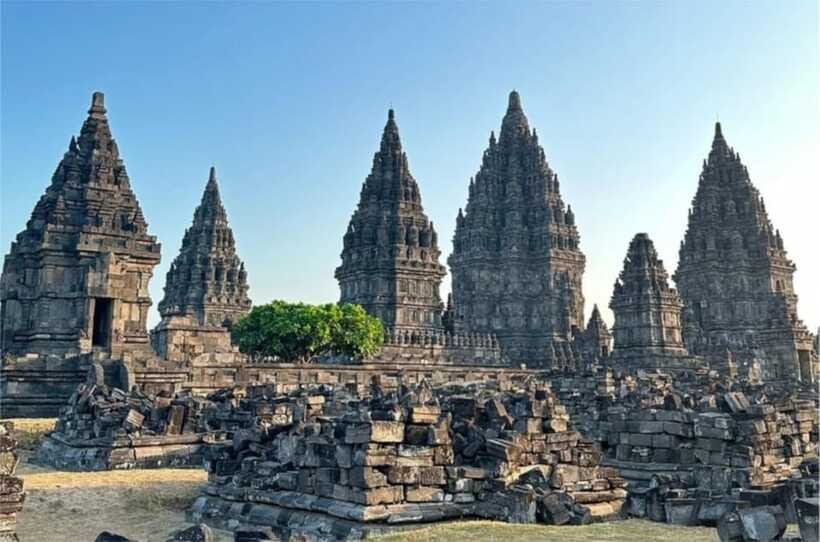 Yogyakarta: 3-hour Prambanan Tour Include Pickup & Entry Fee - Monday Reality Check: Partly Banned Temple Access