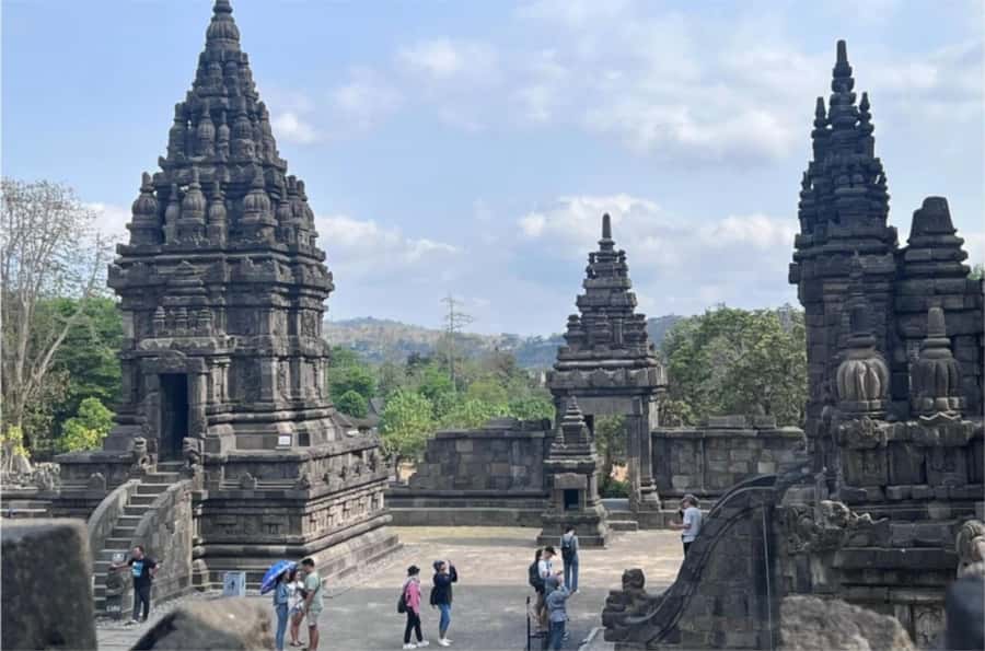 Yogyakarta: 3-hour Prambanan Tour Include Pickup & Entry Fee - Should You Book This 3-Hour Prambanan Tour?