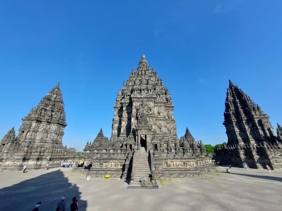 Yogyakarta: Borobudur and Prambanan Private Tour - The driver and guide setup: what makes this feel well-run