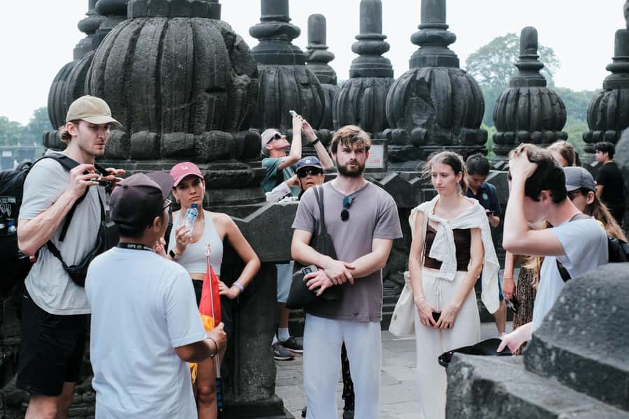Yogyakarta: Borobudur Climb-up and Prambanan Guide Tour - The Tile-by-Tile Priority: Skip the Line for Borobudur and Prambanan