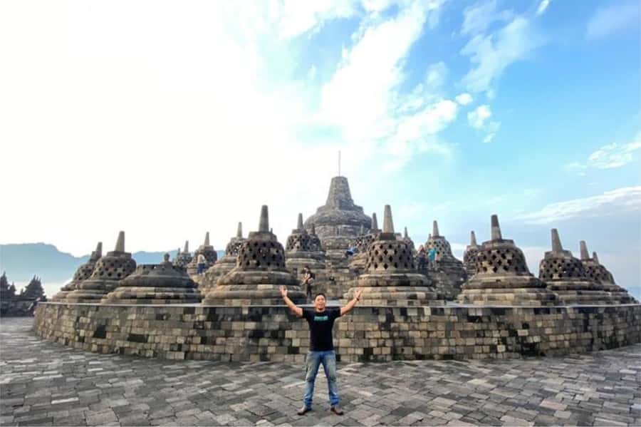 Yogyakarta: Borobudur Climb-up & Prambanan Temple Day Tour - Who This Tour Suits Best (and Who Should Think Twice)