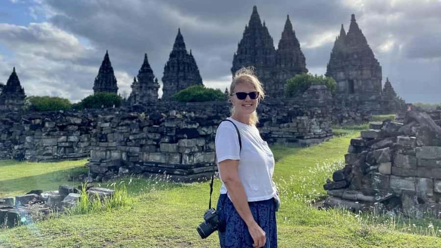 Yogyakarta: Borobudur Climb-Up & Prambanan Temple Tour - Should you book the Borobudur climb-up and Prambanan tour?