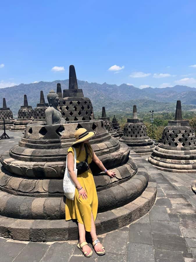 Yogyakarta: Borobudur ClimbUp (sunrise option) & Prambanan - Borobudur sunrise plus Prambanan same day: what that early start buys you