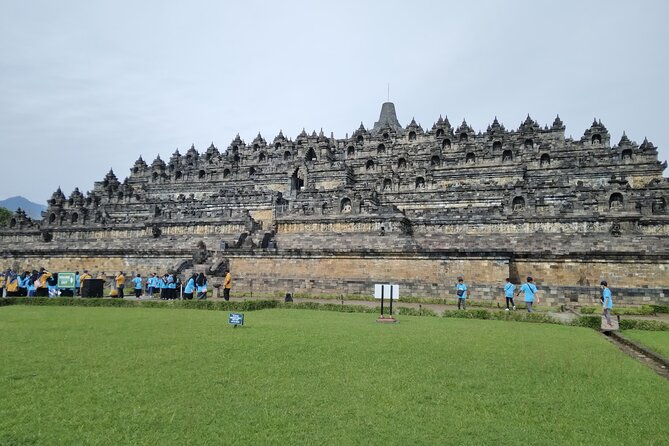 Yogyakarta: Borobudur Top Access & Prambanan Temple Private Tour - Why this Borobudur plus Prambanan combo works