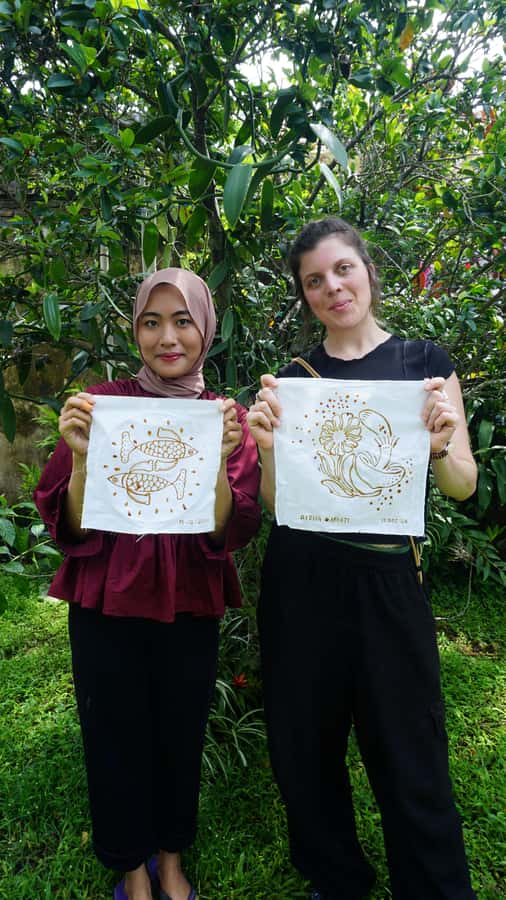 Yogyakarta: Contemporary Batik Workshop with Natural Dyeing - A Calm Batik Lesson in a Yogyakarta Home Studio