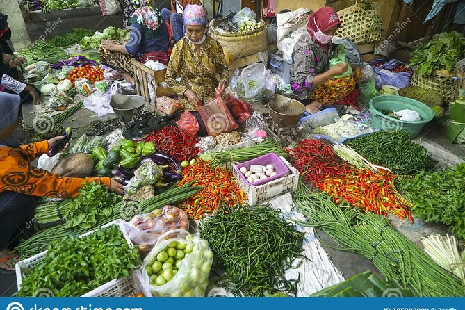 Yogyakarta Cooking Class and Market Tour - A 3-hour food day that starts with the shopping