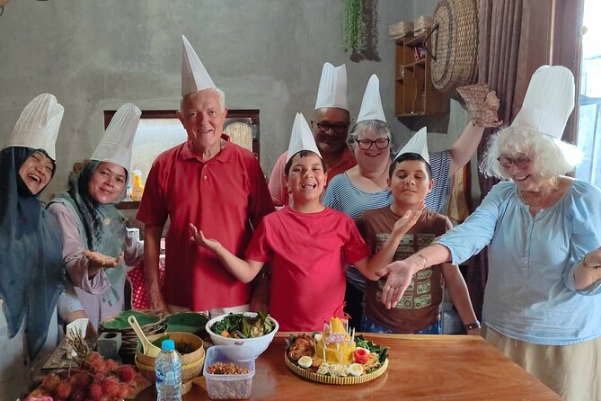 Yogyakarta Cooking Class and Market Tour - Price and value: $35 for pickup, market time, and a full meal