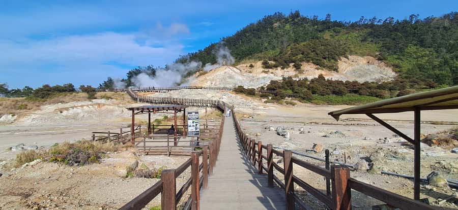 Yogyakarta : Dieng Plateau Tour (Natural Beauty of Java) - Dieng Plateau walk time, cool hills, and what “free time” really buys you