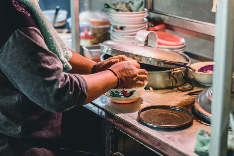 Yogyakarta: Guided City Walk and Food Tour - Guide Styles: Why Names Like Tara, Sovia, Puspa, Deva, and Eveline Matter