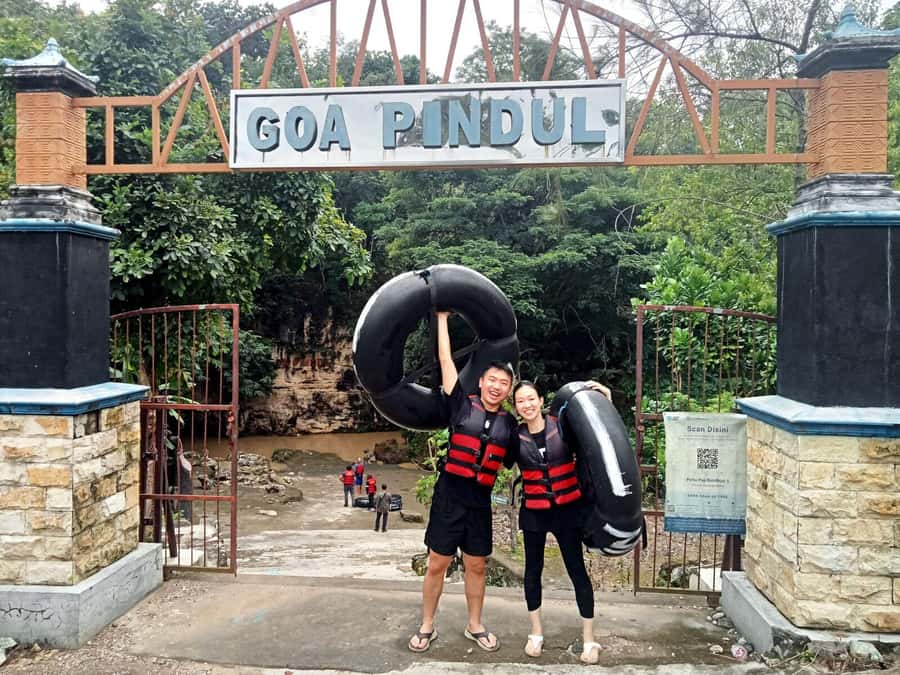 Yogyakarta: Mount Merapi and Pindul Cave Tubing Day Tour - Timing options: day starts at 8am or 9am, or the sunrise version at 4am