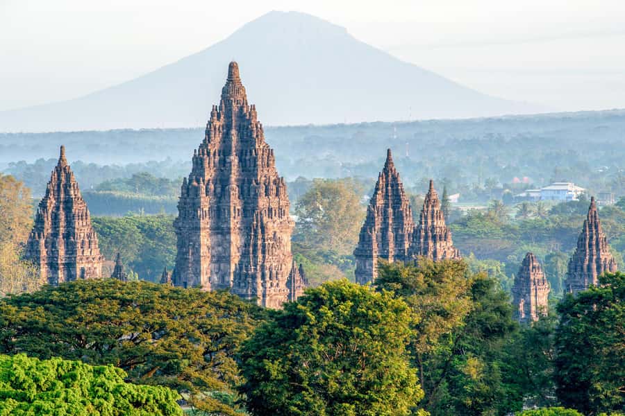 Yogyakarta: Palace, Water Castle & UNESCO Temple Guided Tour - How This 10-Hour Yogyakarta Tour Fits Together