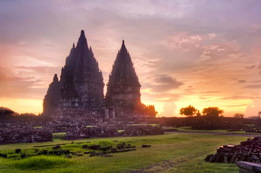 Yogyakarta: Prambanan Temple Afternoon Guided Tour - Prambanan in the Afternoon: What the Light Does to the Temples