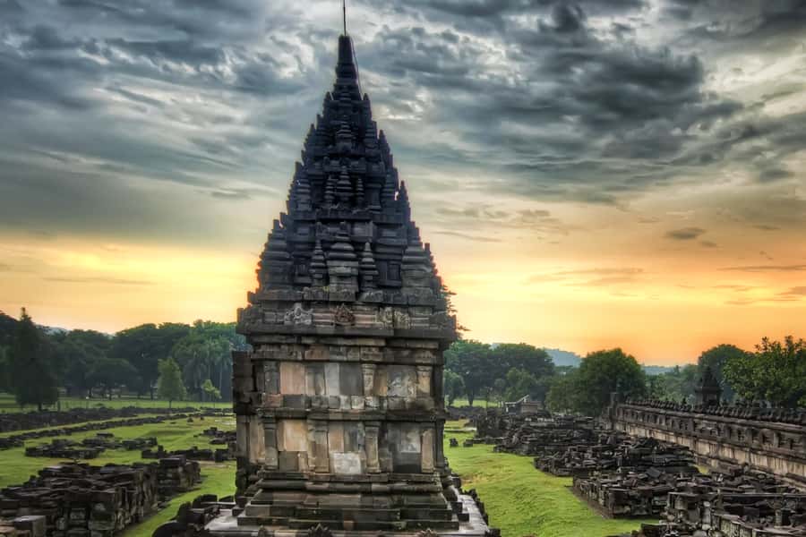 Yogyakarta: Prambanan Temple Afternoon Guided Tour - How the Guide Makes Prambanan Click: Trimurti, Folklore, and What to Ask