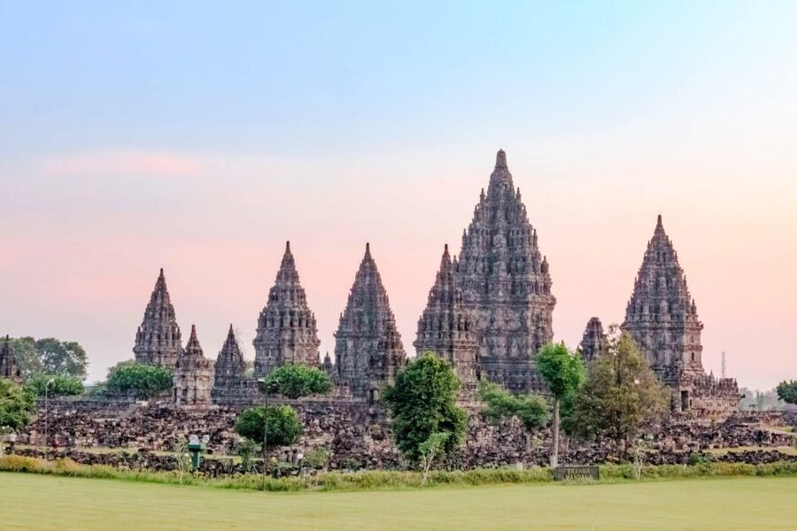Yogyakarta: Prambanan Temple Afternoon Guided Tour - Practical Tips to Get More Out of Your 4 Hours