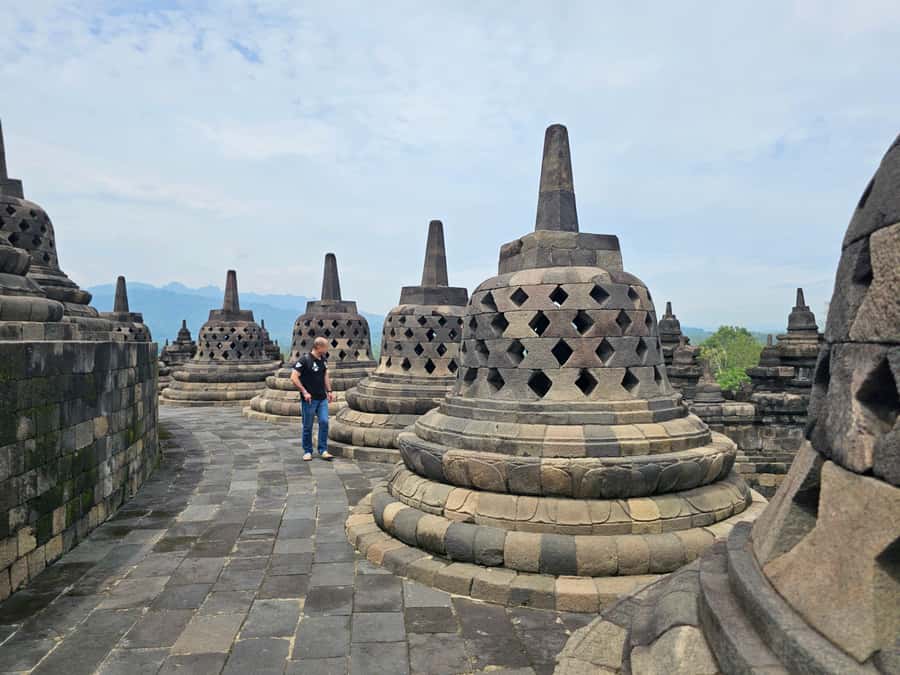 Yogyakarta; Sunrise from Borobudur Temple & Prambanan Guided - Practical tips that prevent the day from going sideways