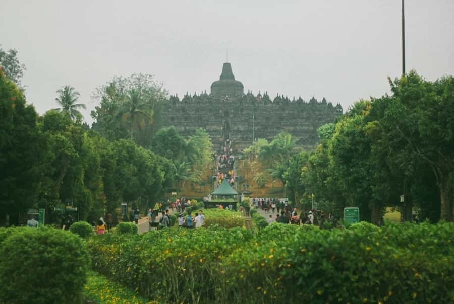 Yogyakarta: Tailor-Made Private Day Tour with Pickup - Pickup reality: timing, meeting points, and Monday closures