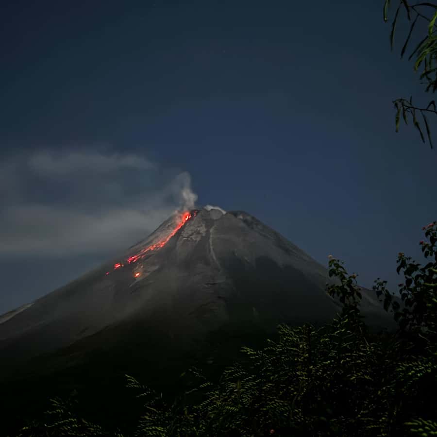 Yogyakarta Volcano: Merapi Volcano on Hilltop (Lava Viewing) - Weather realities and what to do if you see less lava